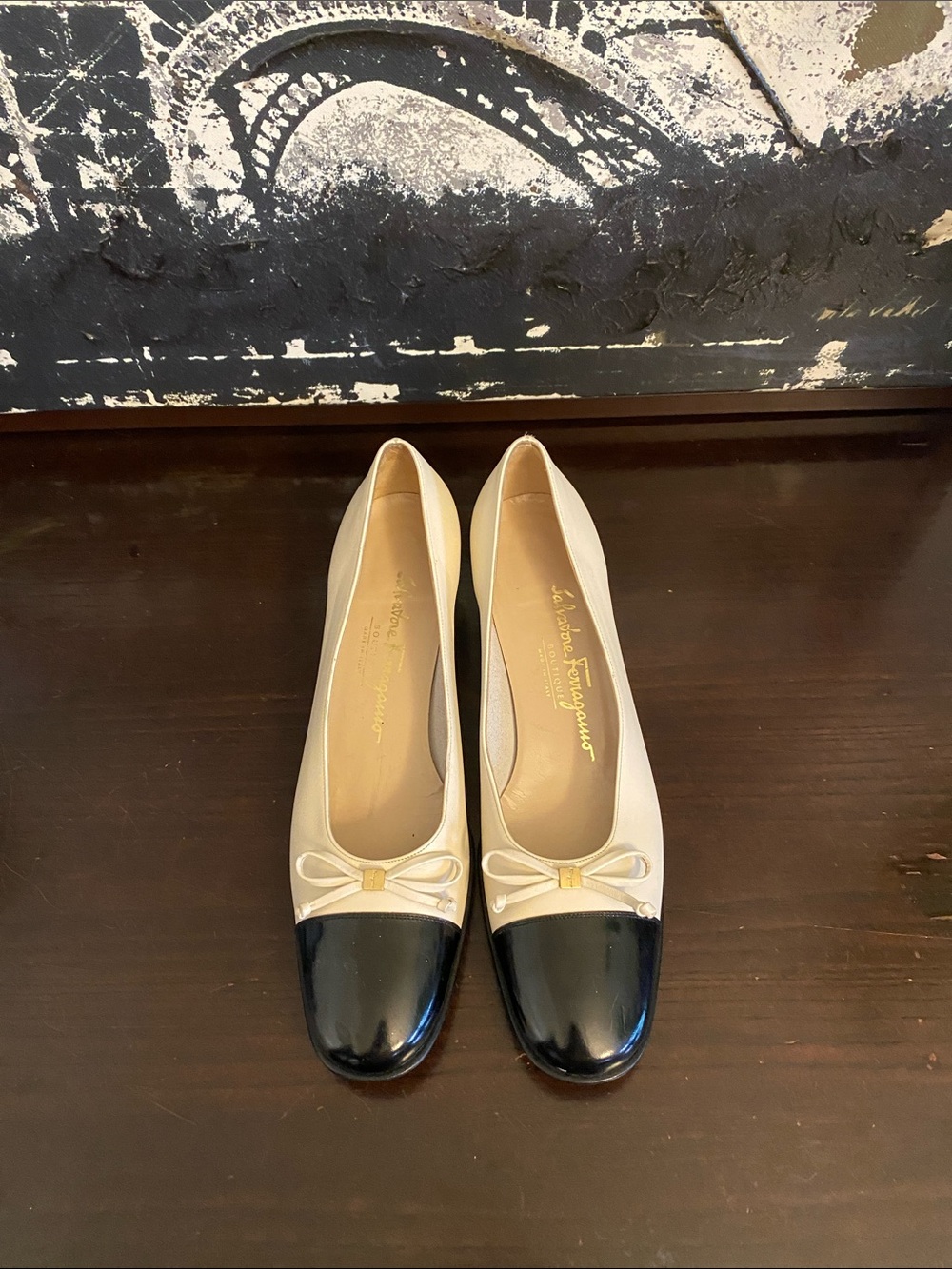 Authentic Salvatore Ferragamo Two Tone Vintage Classic Patent Toe Women’s 8 4A - Picture 1 of 11